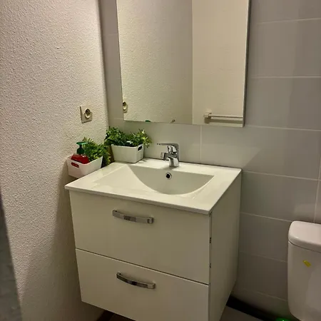 Hesperides Les Bains * בלרוק-לה-באינס